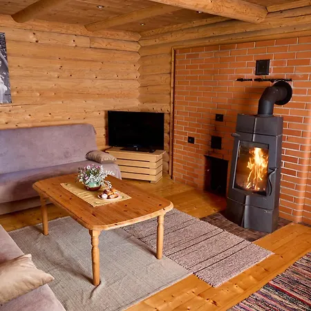 Anni Saunamaja 펜션 Meeliku